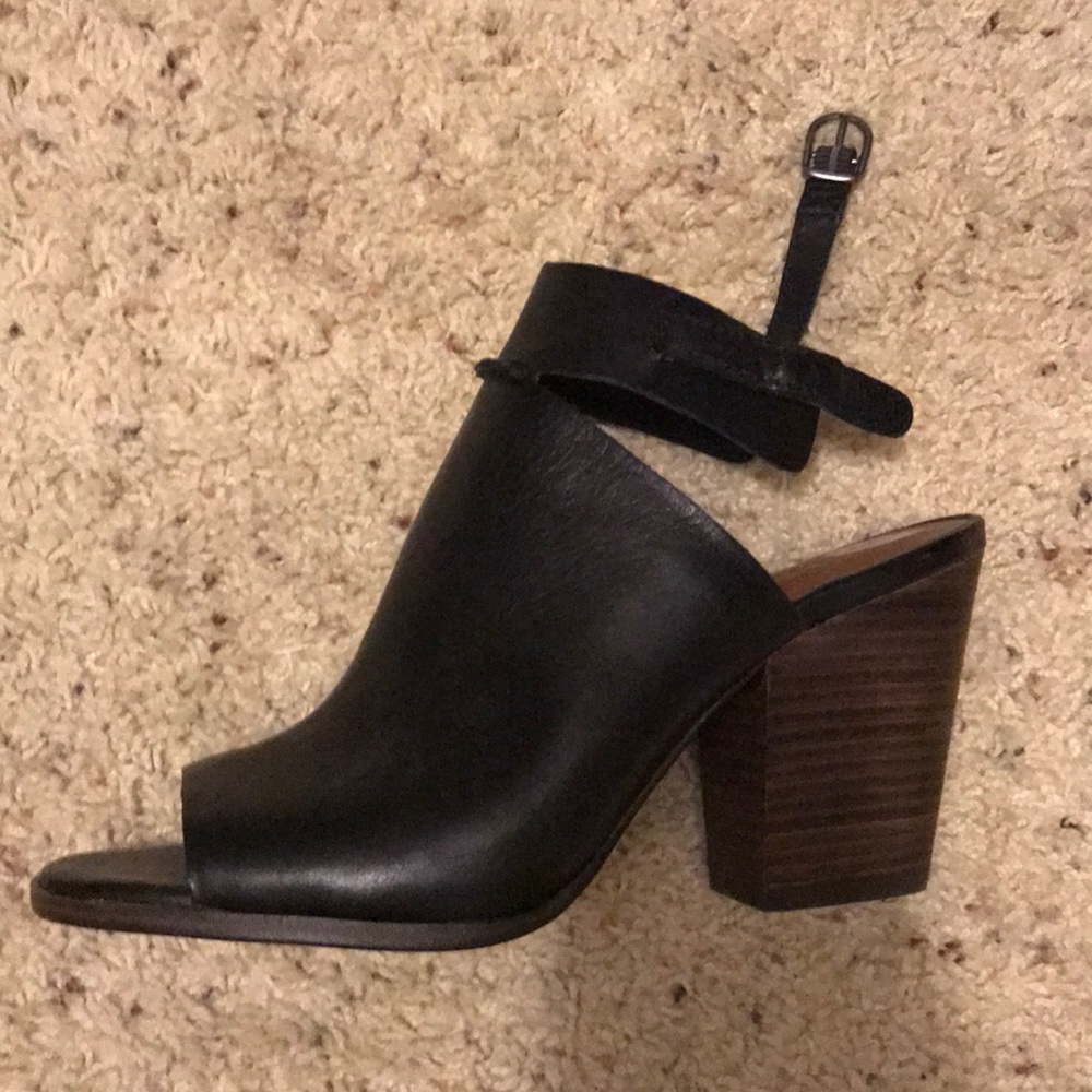 Lucky brand shoes
